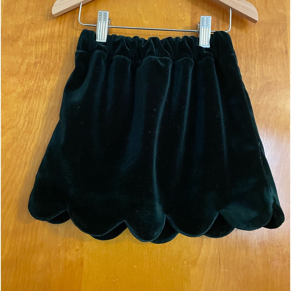 Smockingbird scalloped velvet green skirt sz 6